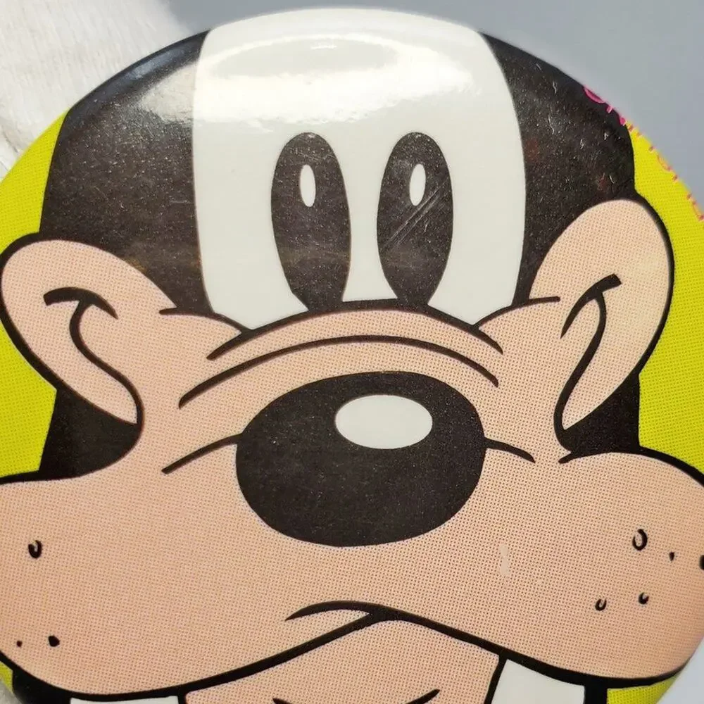 Vintage Disney Goofy Face Green Background Button